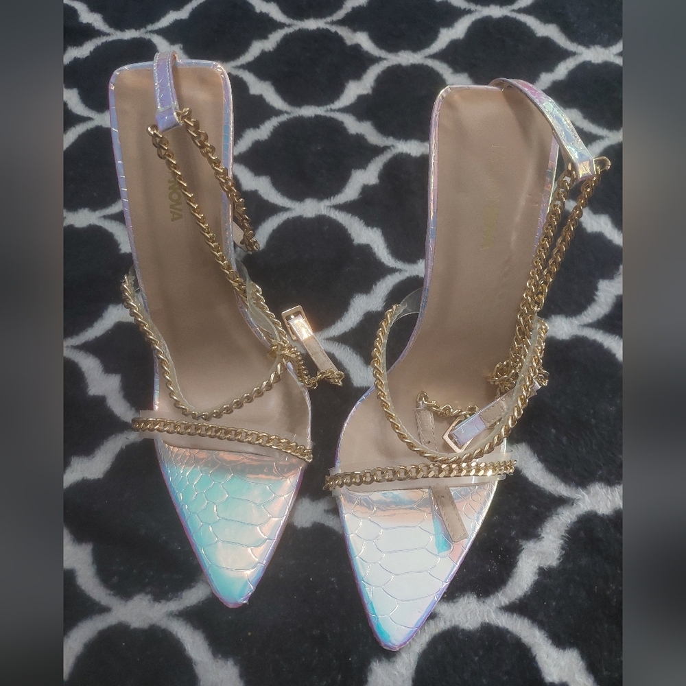 Fashion Nova chain heels size‎ 10